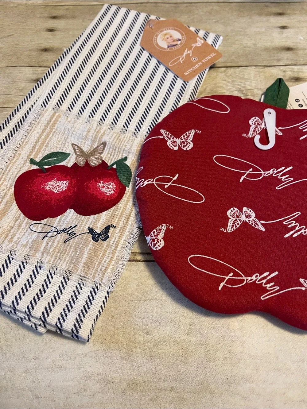 Three Pc Bundle Apples Dish Towel Pot Holder & Dish Soap Bottle Apron